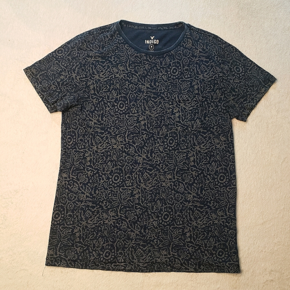 American Eagle Indigo Dark Blue Tshirt - Medium